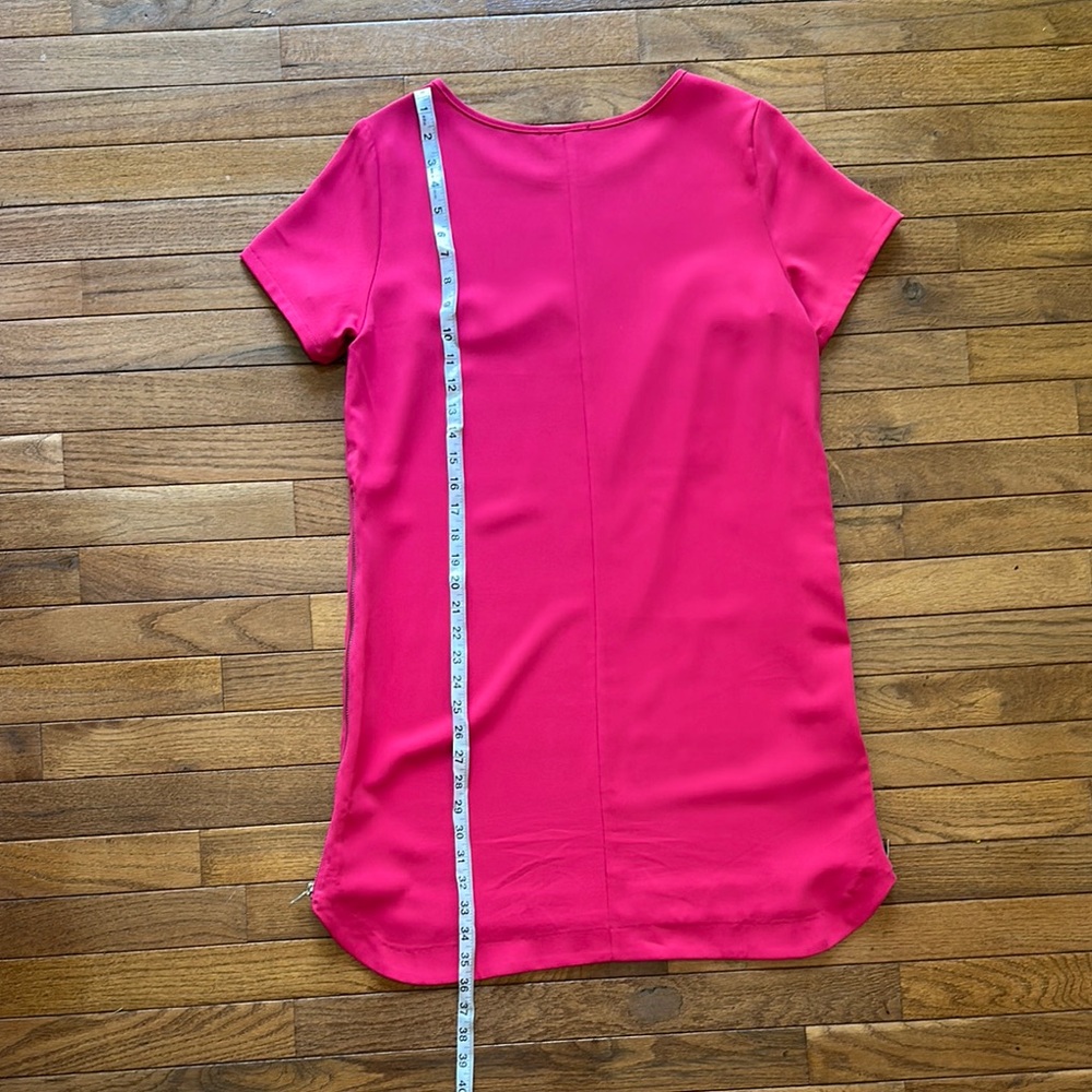 Vibrant Pink Short Sleeve Dress - Picture 5 of 6